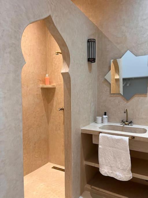 Casa Sira-Charming Home In The Heart Of The Kasbah Tânger Exterior foto